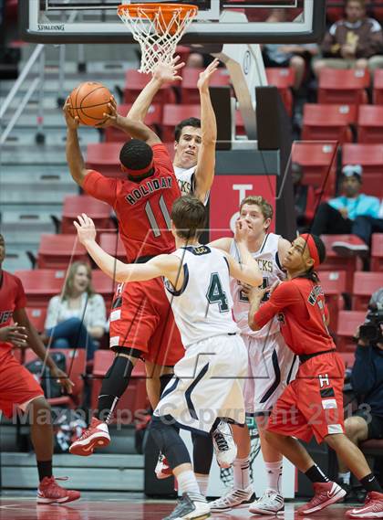 Thumbnail 2 in La Costa Canyon vs Hoover (CIF SDS D2 Final) photogallery.