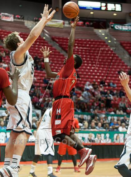 Thumbnail 2 in La Costa Canyon vs Hoover (CIF SDS D2 Final) photogallery.
