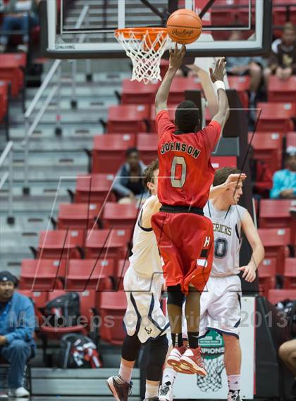 Thumbnail 2 in La Costa Canyon vs Hoover (CIF SDS D2 Final) photogallery.