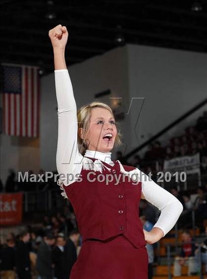 Thumbnail 1 in Benton v. Pinckneyville (Benton Invitational Tournament) photogallery.