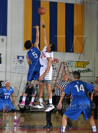 Thumbnail 2 in Capital Christian vs. Salesian (60th Gridley Invitational) photogallery.
