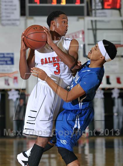 Thumbnail 3 in Capital Christian vs. Salesian (60th Gridley Invitational) photogallery.