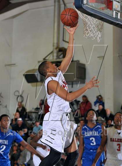 Thumbnail 2 in Capital Christian vs. Salesian (60th Gridley Invitational) photogallery.
