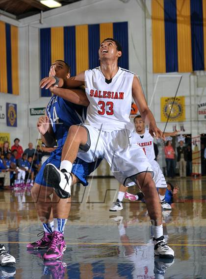 Thumbnail 2 in Capital Christian vs. Salesian (60th Gridley Invitational) photogallery.
