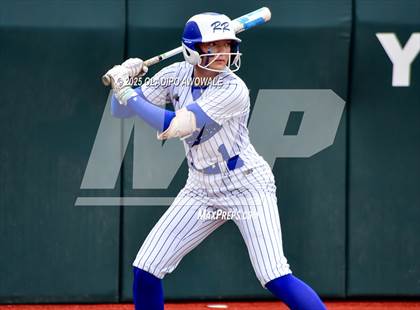 Thumbnail 1 in Aubrey vs. Robinson (UIL Softball 4A Div 2 Final) photogallery.