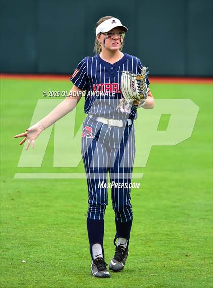 Thumbnail 1 in Aubrey vs. Robinson (UIL Softball 4A Div 2 Final) photogallery.