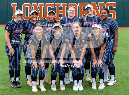 Thumbnail 2 in Aubrey vs. Robinson (UIL Softball 4A Div 2 Final) photogallery.