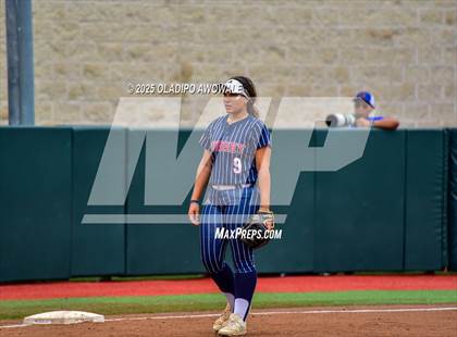 Thumbnail 3 in Aubrey vs. Robinson (UIL Softball 4A Div 2 Final) photogallery.