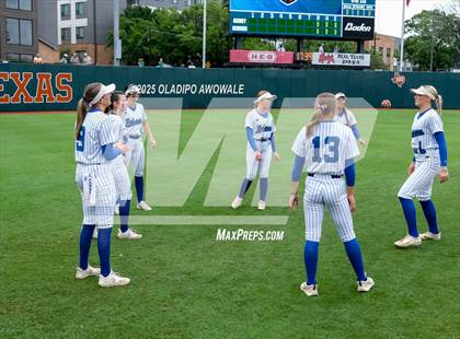 Thumbnail 3 in Aubrey vs. Robinson (UIL Softball 4A Div 2 Final) photogallery.