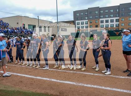 Thumbnail 3 in Aubrey vs. Robinson (UIL Softball 4A Div 2 Final) photogallery.