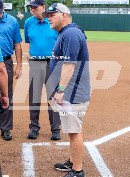 Thumbnail 3 in Aubrey vs. Robinson (UIL Softball 4A Div 2 Final) photogallery.