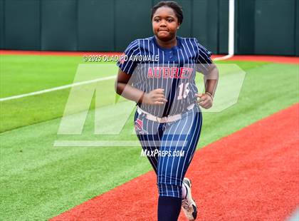 Thumbnail 1 in Aubrey vs. Robinson (UIL Softball 4A Div 2 Final) photogallery.