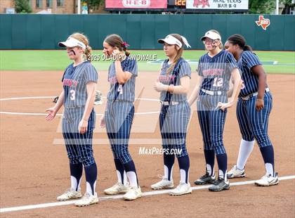 Thumbnail 1 in Aubrey vs. Robinson (UIL Softball 4A Div 2 Final) photogallery.