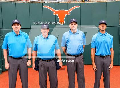 Thumbnail 3 in Aubrey vs. Robinson (UIL Softball 4A Div 2 Final) photogallery.
