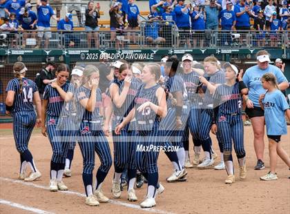 Thumbnail 2 in Aubrey vs. Robinson (UIL Softball 4A Div 2 Final) photogallery.