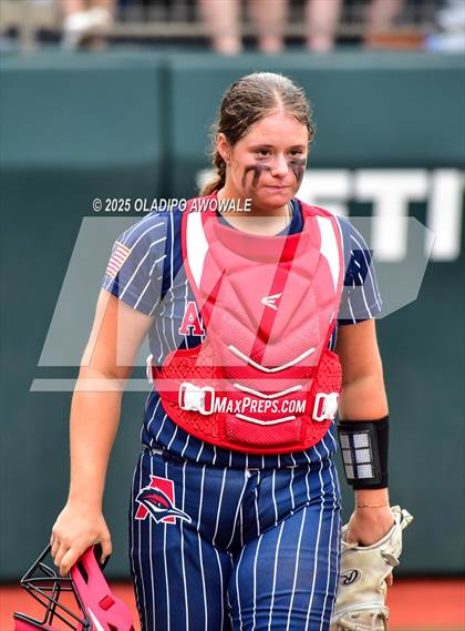 Thumbnail 3 in Aubrey vs. Robinson (UIL Softball 4A Div 2 Final) photogallery.