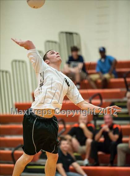Thumbnail 3 in Cheshire vs Ridgefield (CIAC Class L Final) photogallery.