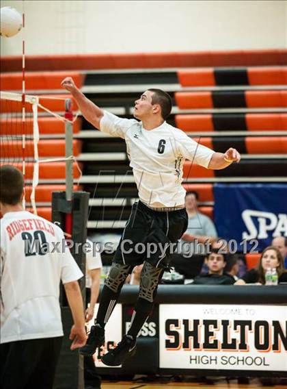 Thumbnail 3 in Cheshire vs Ridgefield (CIAC Class L Final) photogallery.
