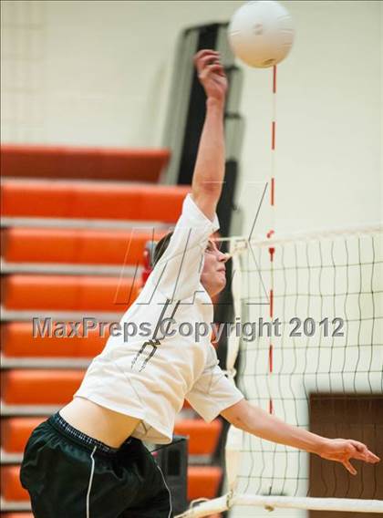 Thumbnail 3 in Cheshire vs Ridgefield (CIAC Class L Final) photogallery.