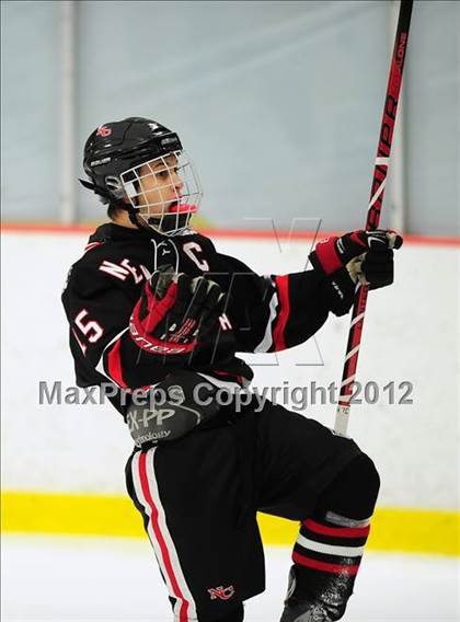 Thumbnail 2 in New Canaan vs. Darien (FCIAC Tier 1 Semifinal) photogallery.