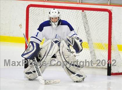 Thumbnail 3 in New Canaan vs. Darien (FCIAC Tier 1 Semifinal) photogallery.