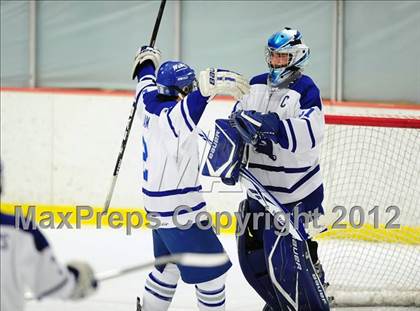 Thumbnail 2 in New Canaan vs. Darien (FCIAC Tier 1 Semifinal) photogallery.