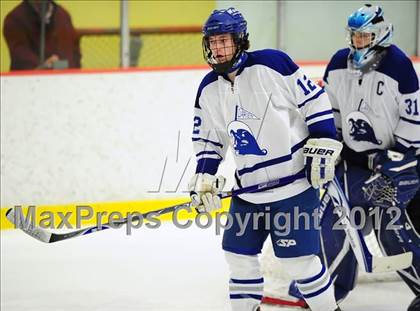 Thumbnail 1 in New Canaan vs. Darien (FCIAC Tier 1 Semifinal) photogallery.