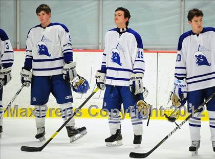 Thumbnail 3 in New Canaan vs. Darien (FCIAC Tier 1 Semifinal) photogallery.