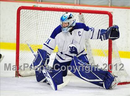 Thumbnail 2 in New Canaan vs. Darien (FCIAC Tier 1 Semifinal) photogallery.