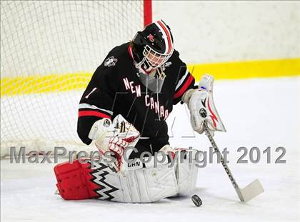 Thumbnail 2 in New Canaan vs. Darien (FCIAC Tier 1 Semifinal) photogallery.