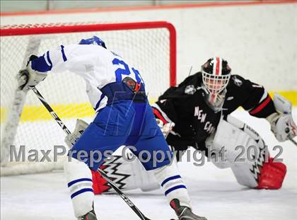 Thumbnail 2 in New Canaan vs. Darien (FCIAC Tier 1 Semifinal) photogallery.