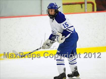 Thumbnail 3 in New Canaan vs. Darien (FCIAC Tier 1 Semifinal) photogallery.
