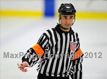 Thumbnail 3 in New Canaan vs. Darien (FCIAC Tier 1 Semifinal) photogallery.