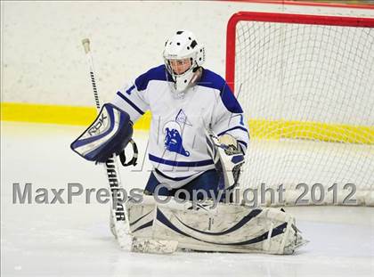 Thumbnail 1 in New Canaan vs. Darien (FCIAC Tier 1 Semifinal) photogallery.