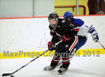 Thumbnail 1 in New Canaan vs. Darien (FCIAC Tier 1 Semifinal) photogallery.