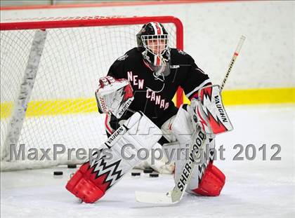 Thumbnail 2 in New Canaan vs. Darien (FCIAC Tier 1 Semifinal) photogallery.