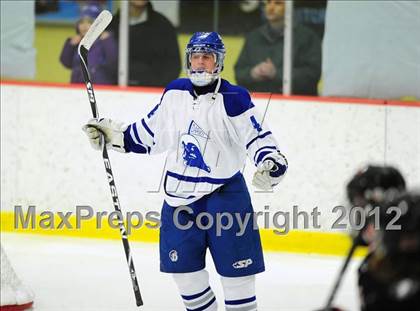 Thumbnail 3 in New Canaan vs. Darien (FCIAC Tier 1 Semifinal) photogallery.