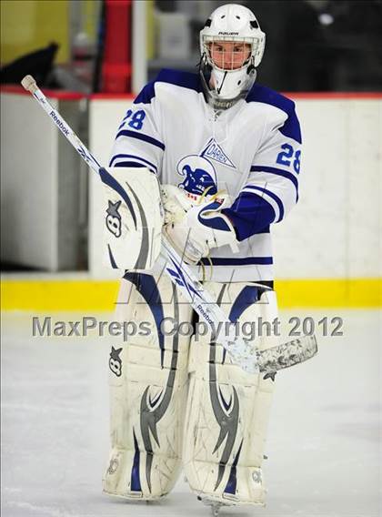 Thumbnail 3 in New Canaan vs. Darien (FCIAC Tier 1 Semifinal) photogallery.