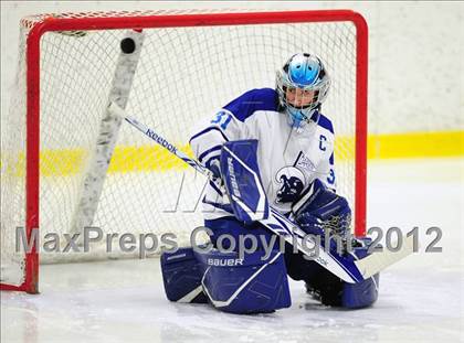 Thumbnail 3 in New Canaan vs. Darien (FCIAC Tier 1 Semifinal) photogallery.