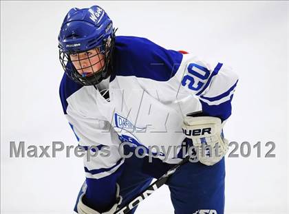 Thumbnail 1 in New Canaan vs. Darien (FCIAC Tier 1 Semifinal) photogallery.