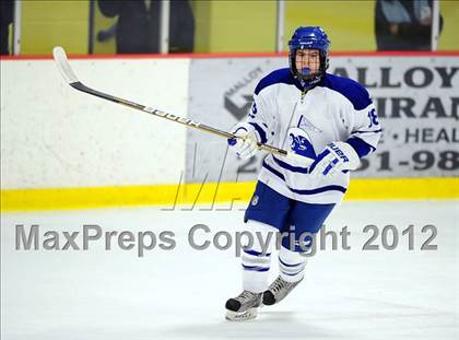 Thumbnail 1 in New Canaan vs. Darien (FCIAC Tier 1 Semifinal) photogallery.
