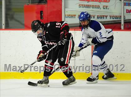Thumbnail 1 in New Canaan vs. Darien (FCIAC Tier 1 Semifinal) photogallery.