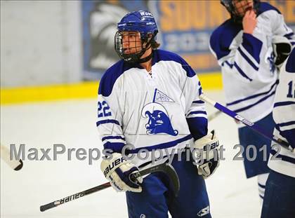 Thumbnail 3 in New Canaan vs. Darien (FCIAC Tier 1 Semifinal) photogallery.
