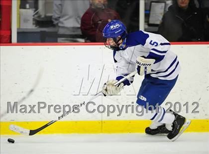 Thumbnail 3 in New Canaan vs. Darien (FCIAC Tier 1 Semifinal) photogallery.