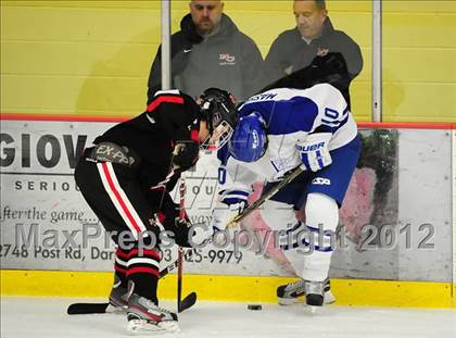 Thumbnail 1 in New Canaan vs. Darien (FCIAC Tier 1 Semifinal) photogallery.