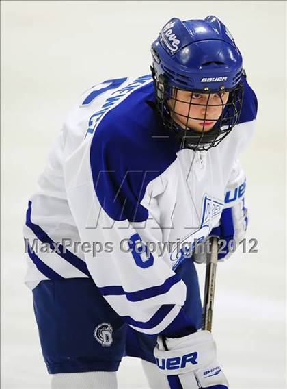 Thumbnail 3 in New Canaan vs. Darien (FCIAC Tier 1 Semifinal) photogallery.