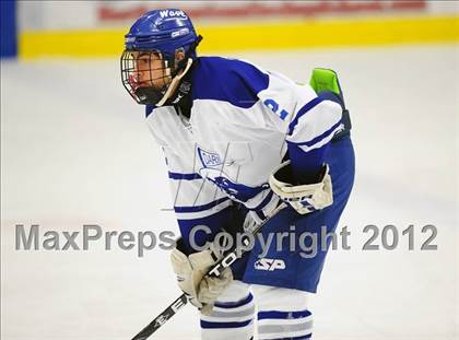 Thumbnail 2 in New Canaan vs. Darien (FCIAC Tier 1 Semifinal) photogallery.