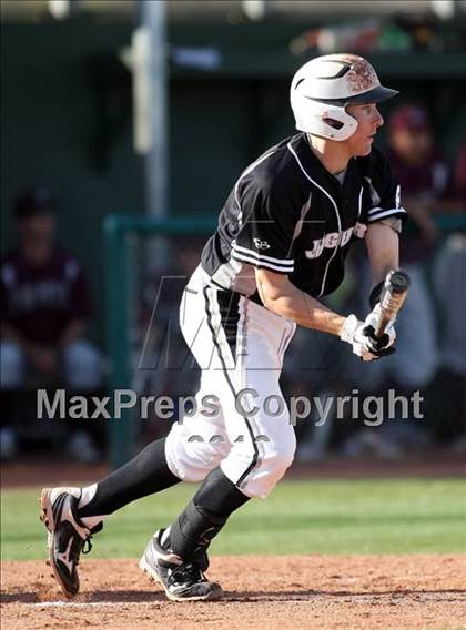 Thumbnail 1 in Mountain Pointe @ Boulder Creek photogallery.