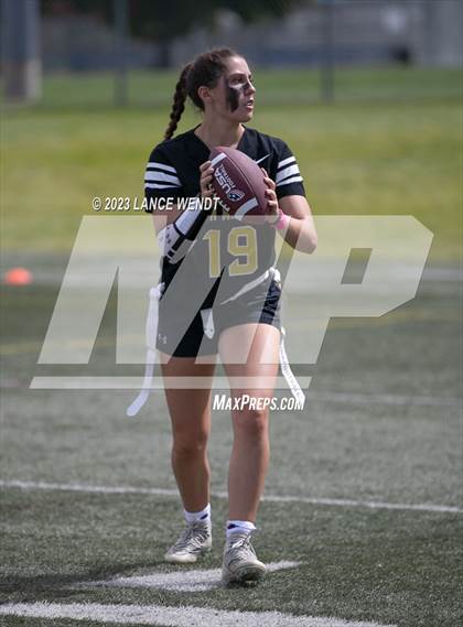 Thumbnail 1 in The Vanguard School vs Green Mountain photogallery.