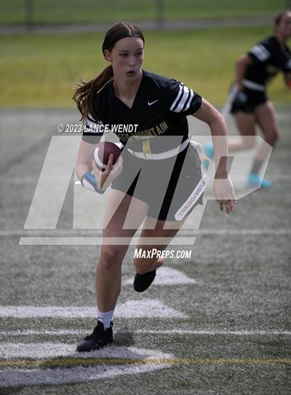 Thumbnail 2 in The Vanguard School vs Green Mountain photogallery.